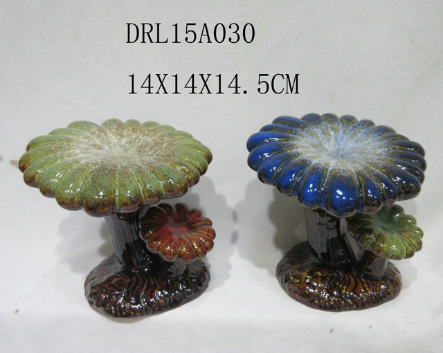 ceramic mushroom decoration10